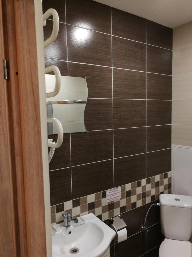 Viesbutis Kelyje Hotel อูเตนา ภายนอก รูปภาพ
